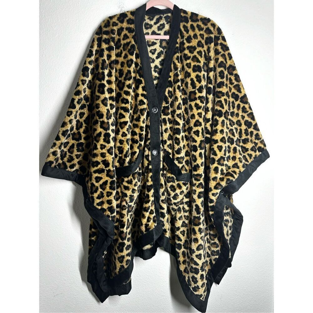 Rare Soft & Cozy Company Fleece Cardigan Brown Leopard Women’s One Size